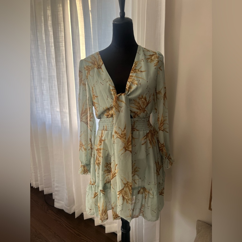 Boutique dress size M.